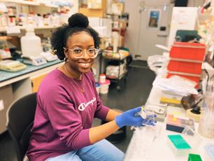 Chrystelle no mask B6D60F21-9178-478F-B687-560073ECF835 Chrystelle no mask B6D60F21-9178-478F-B687-560073ECF835